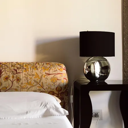 Casa Calicantus Bed & Breakfast 4*