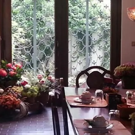 Casa Calicantus Milan