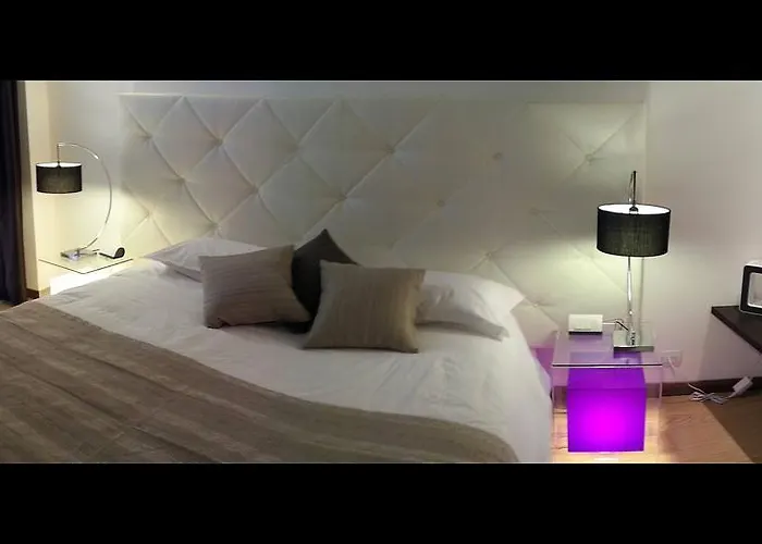 לינה וארוחת בוקר Casa Calicantus 4*